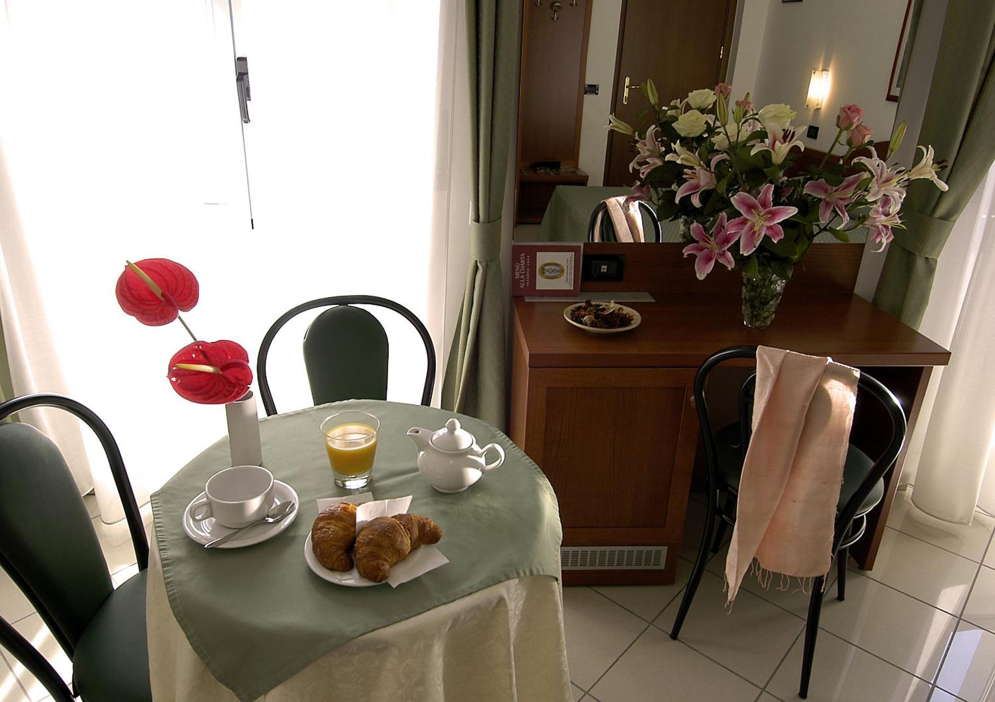 Hotel Dorè Milaan Buitenkant foto